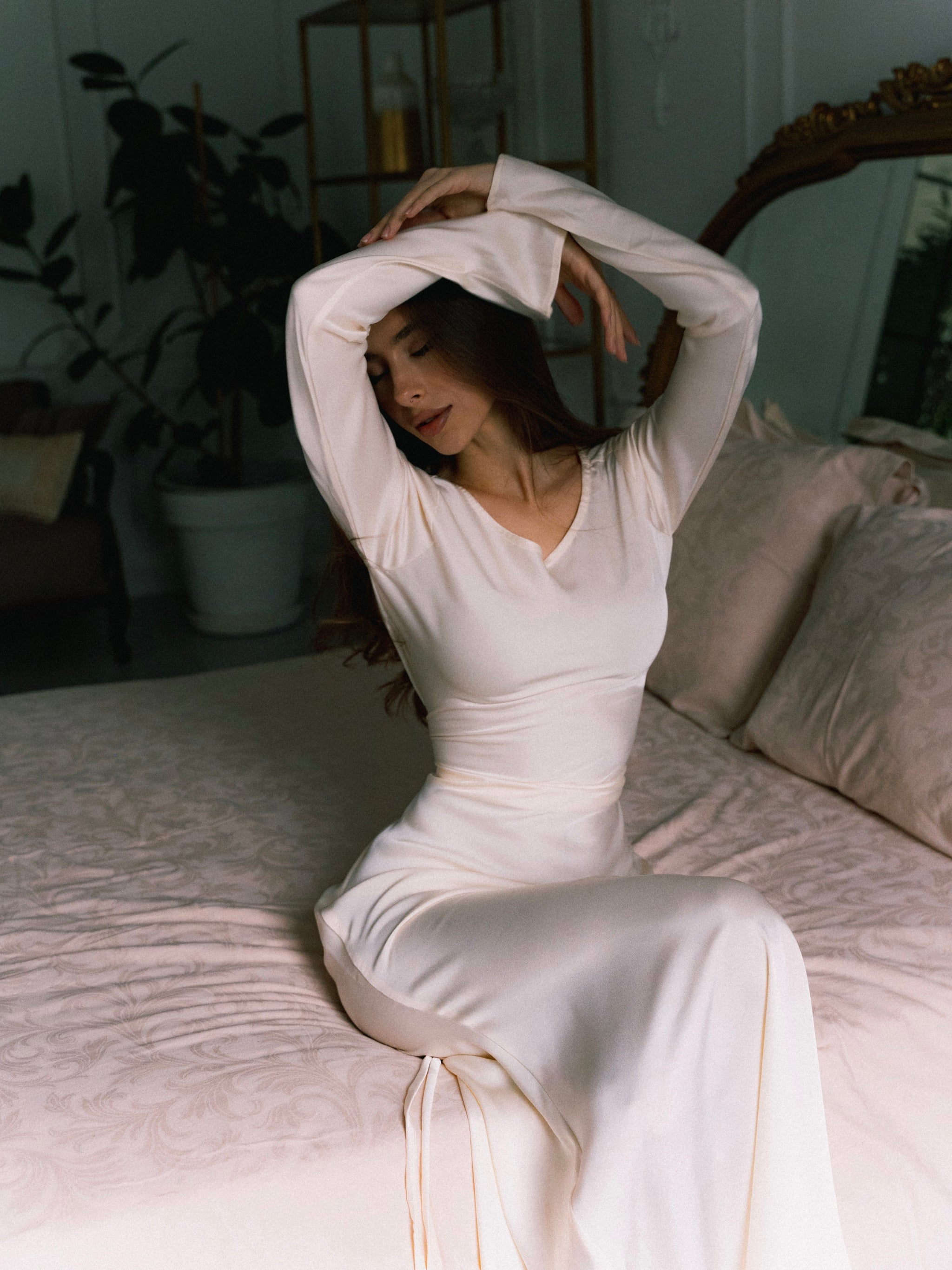 Gamine Long Sleeve Dress – marbl.ae